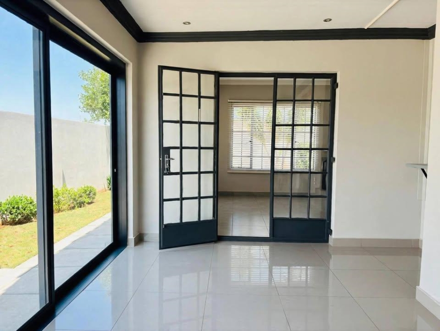 To Let 3 Bedroom Property for Rent in Waterkloof A H North West